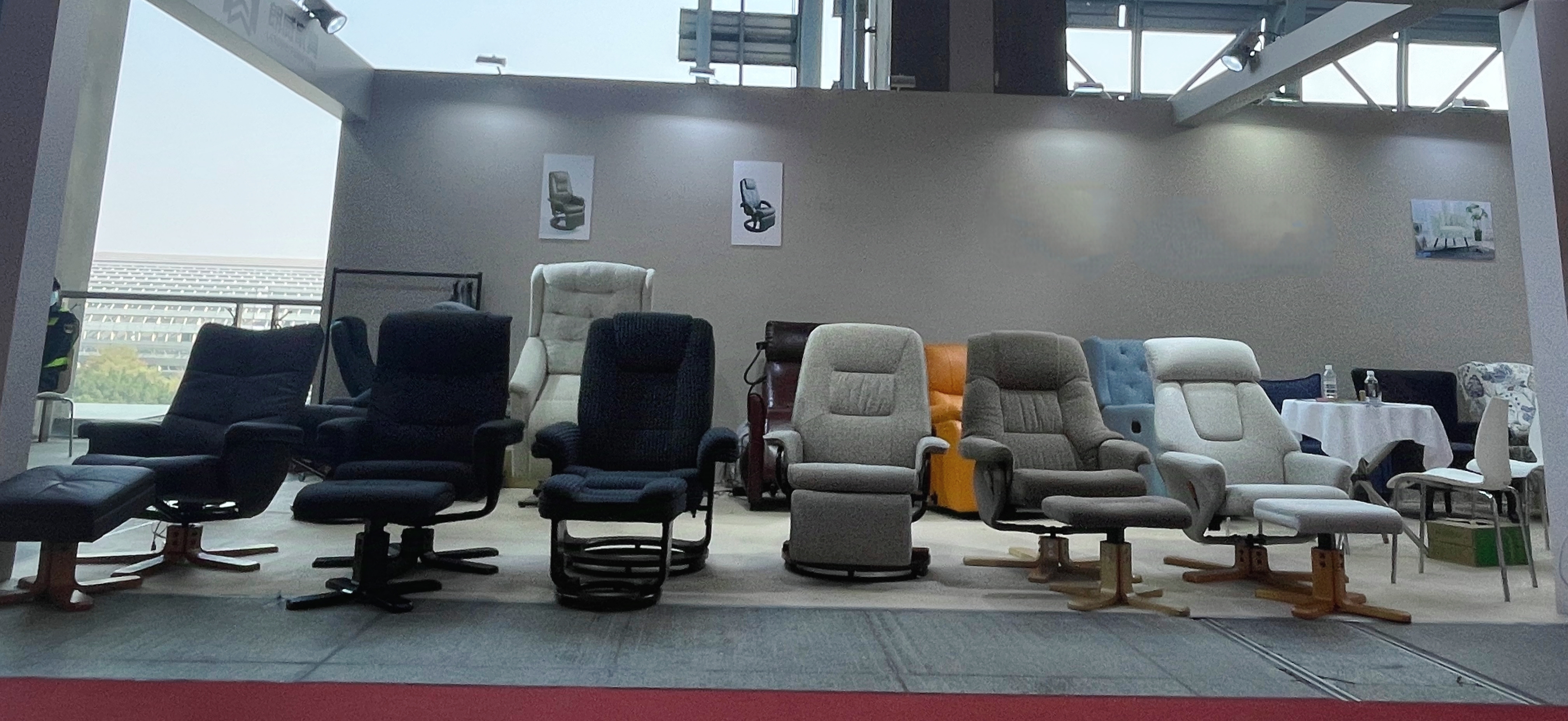 Anji Hongqiang Furniture Co., Ltd. Showcases Innovative Designs at the 55th China International Furniture Fair (Guangzhou)